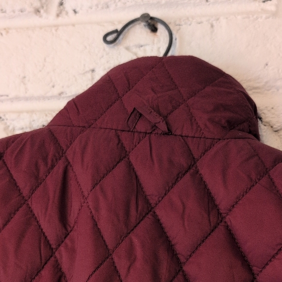 Lands' End Women's Quilted Maroon Vest - Picture 6 of 7